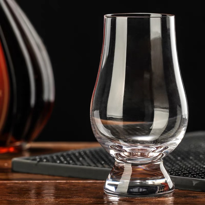 Tulip Whiskey Glass Set image 3